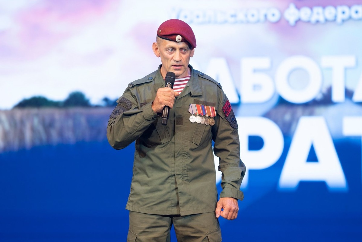    Дмитрий Аксенов представил новую песню батальона «Югра»