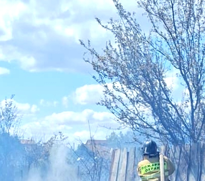 22.06.2025 пожарные ПЧ №45 и ПЧ№5 ГКУ "Волгоспас" выезжали на тушение пожара