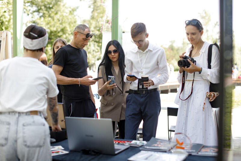 Листайте вправо, чтобы увидеть больше изображений