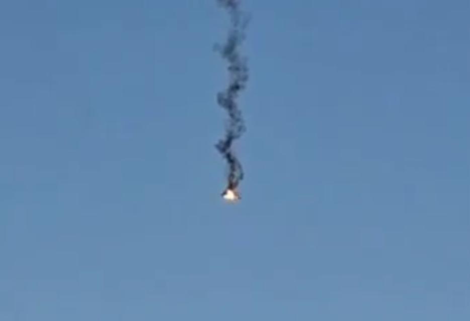 Нынешним утром иранская ПВО сбила ещё один израильский ударный дрон. Уже седьмой за последние пять дней. Эти аппараты играют важнейшую роль в ударных операциях Израиля. Кадры Тасним