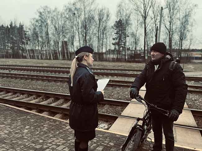 Велосипедисты особенно уязвимы на пешеходных переходах, объясняет Юлия Акулич