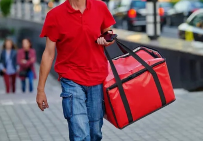 Пойдете в курьеры - здоровье будет отменным. Фото: Яндекс. Картинки