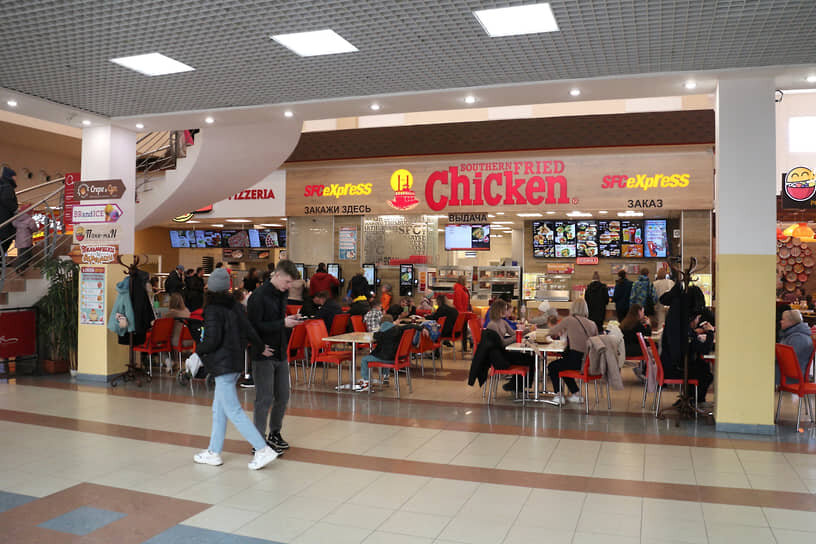 Рестораторы отмечают рост среднего чека из-за удорожания сырья Фото: Максим Кимерлинг, Коммерсантъ