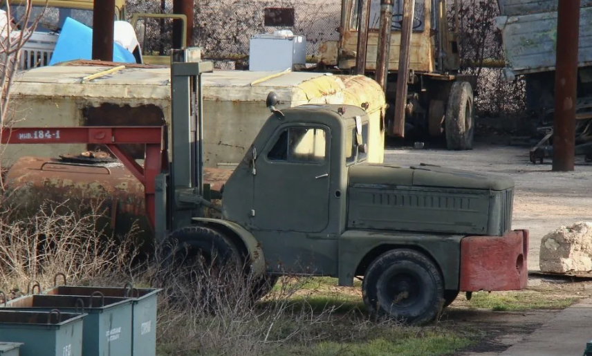 drikus.club. Фото с Яндекса. Вилочный погрузчик.