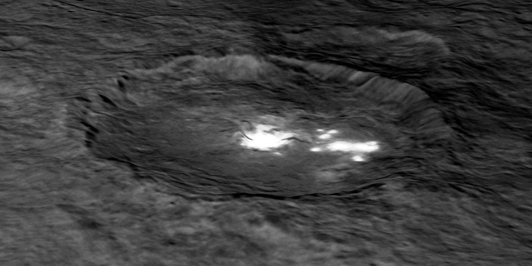 Учёные разгадали тайну светящихся пятен на поверхности Цереры - карликовой планете Солнечной системы