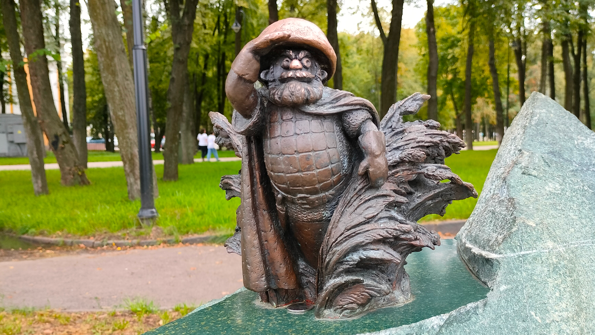 Фото Гриб Дозорный в Рязани у Кремля