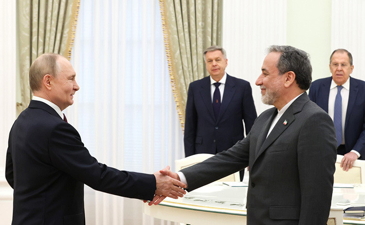 Глава МИД Ирана Аббас Арагчи встретился с президентом России Владимиром Путиным Фото: kremlin.ru