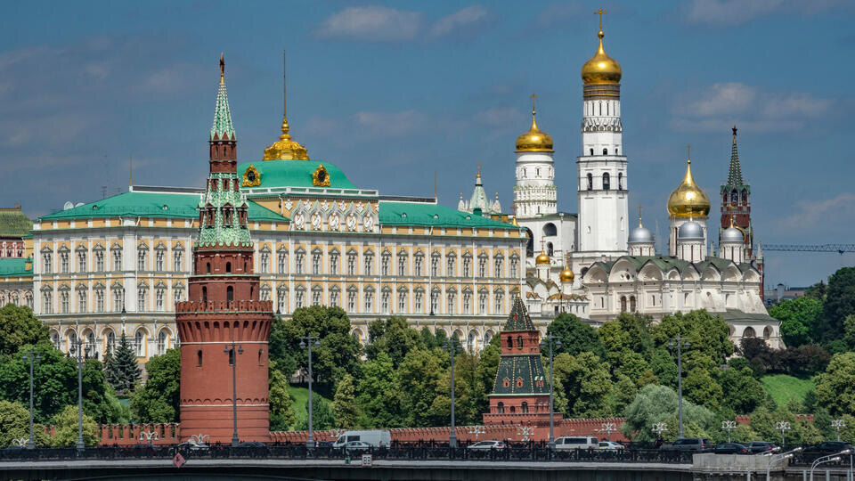     В Кремле заявили, что Вашингтон не информировал Москву о планах ударов по Ирану ИЗВЕСТИЯ/Константин Кокошкин