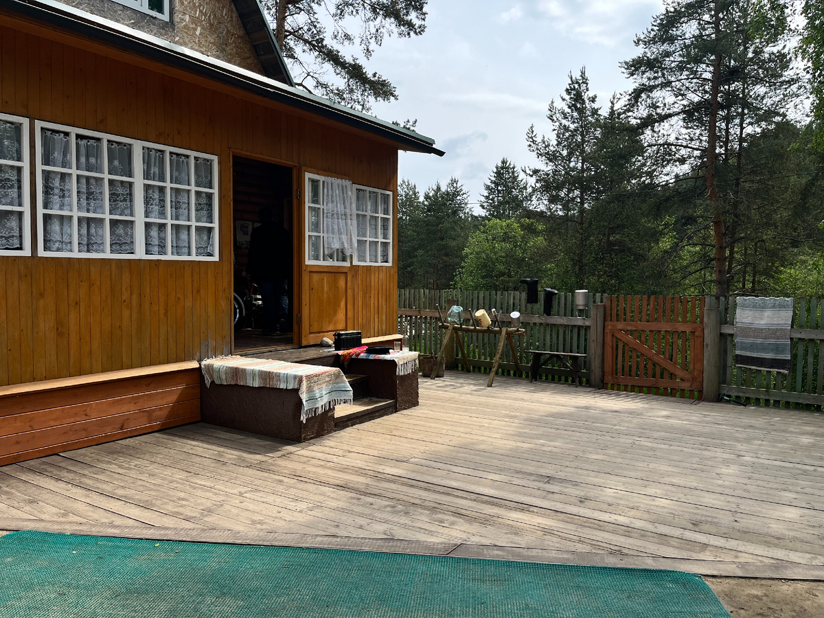 Да это именно то самое крыльцо. 