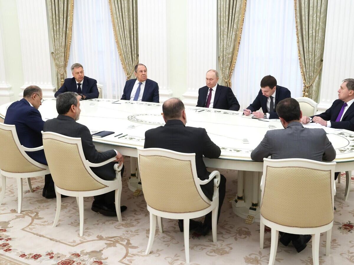   Путин: агрессия в отношении Ирана не имеет никаких оснований и оправданий© Пул