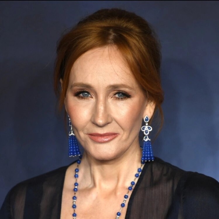 Джоан Роулинг📷
