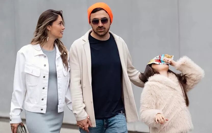    Муцениеце подтвердила третью беременность