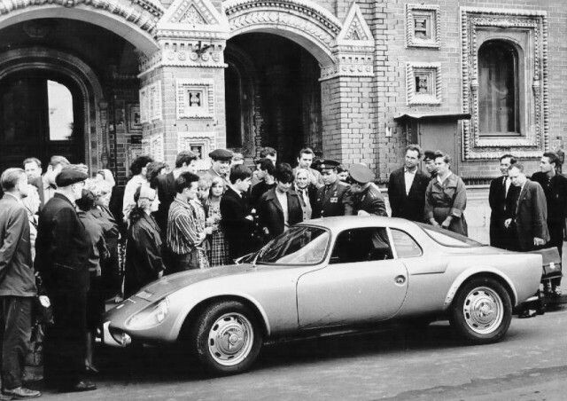 Юрий Алексеевич Гагарин и его Matra Bonnet Djet V. Фото взято из открытых источников