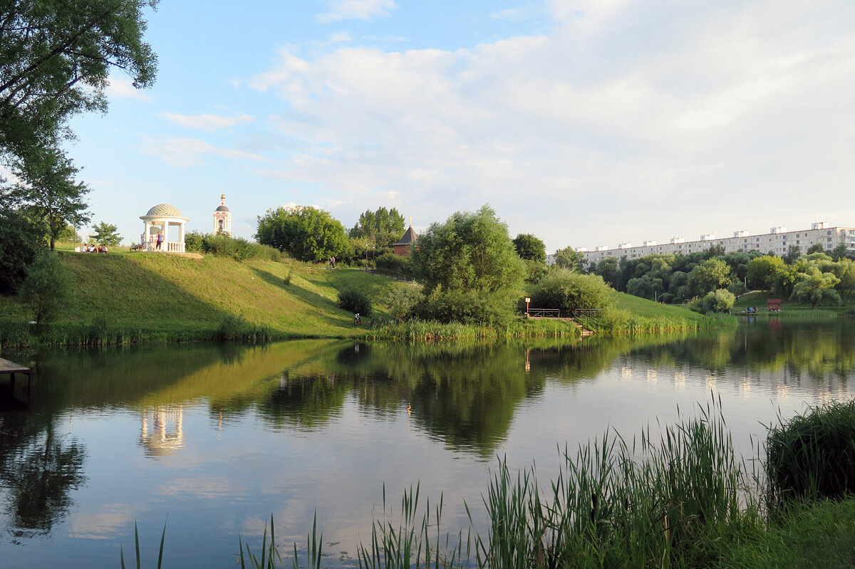 Покровский Парк - вдоль реки Городня