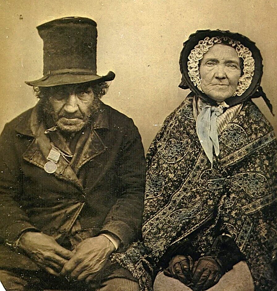 Старик потерял сбережения и по сей день его призрак их ищет: городская легенда Москвы