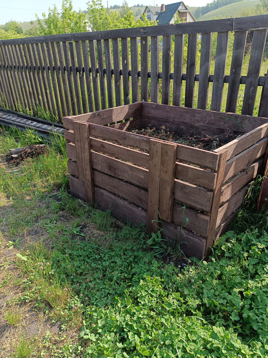 Ящик заполнен больше, чем на половину