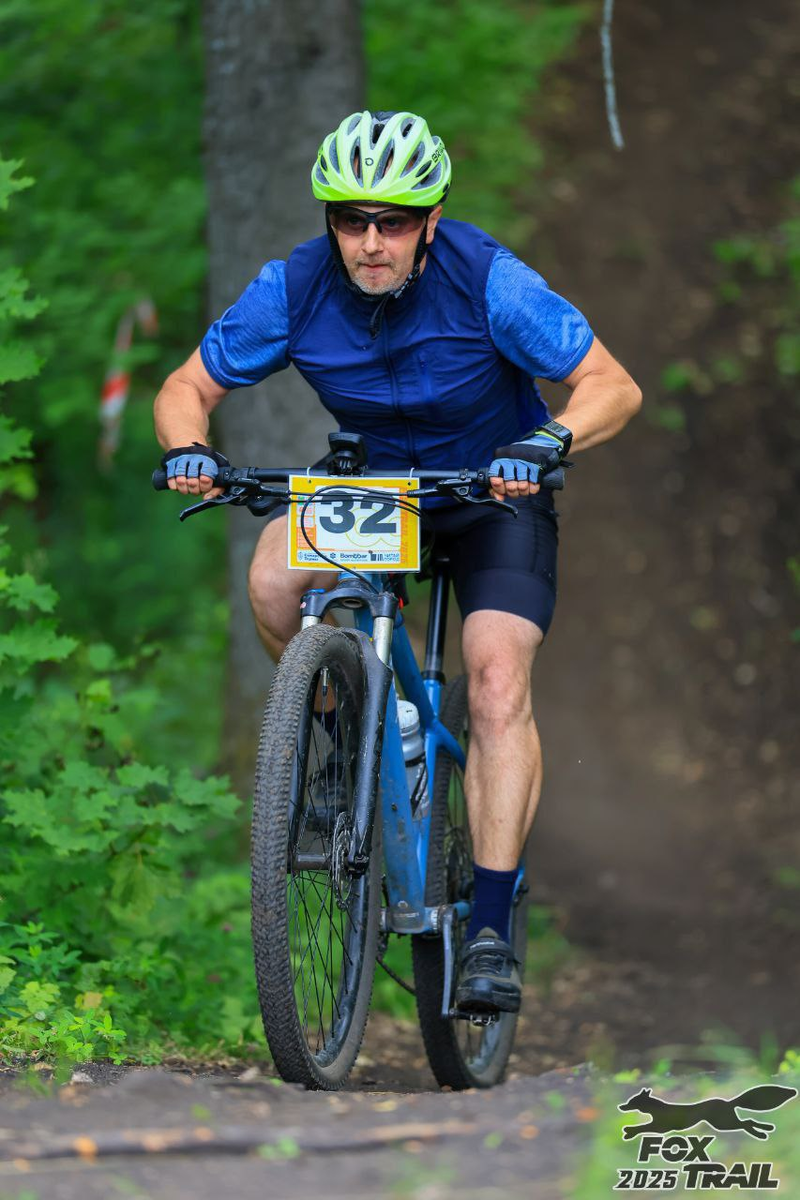 Стараюсь в крутой подъем