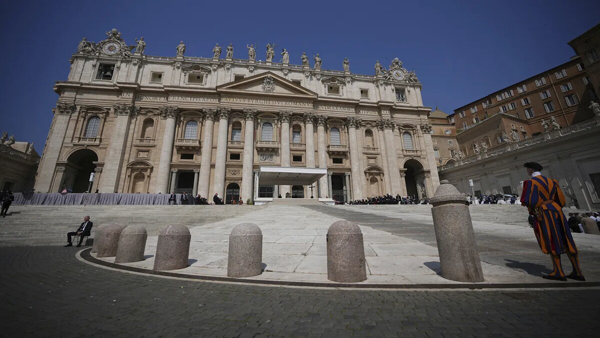   Andrew Medichini / AP