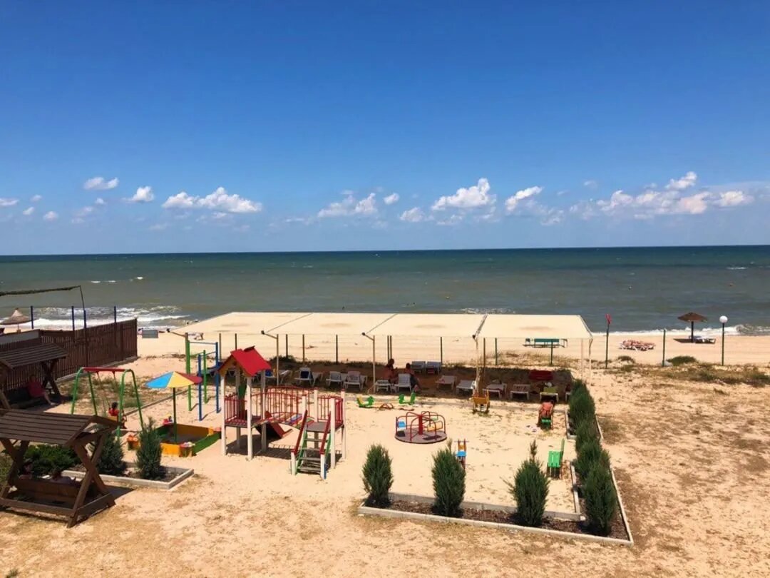 https://venividi.ru/reviews/plyazhi-golubickоj-obzor/