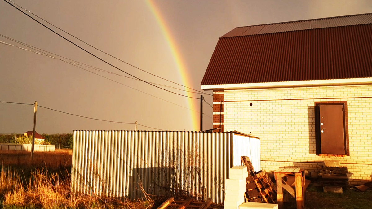 Сейчас я вижу что одноэтажный дом быстрее строится и более удобен в эксплуатации.