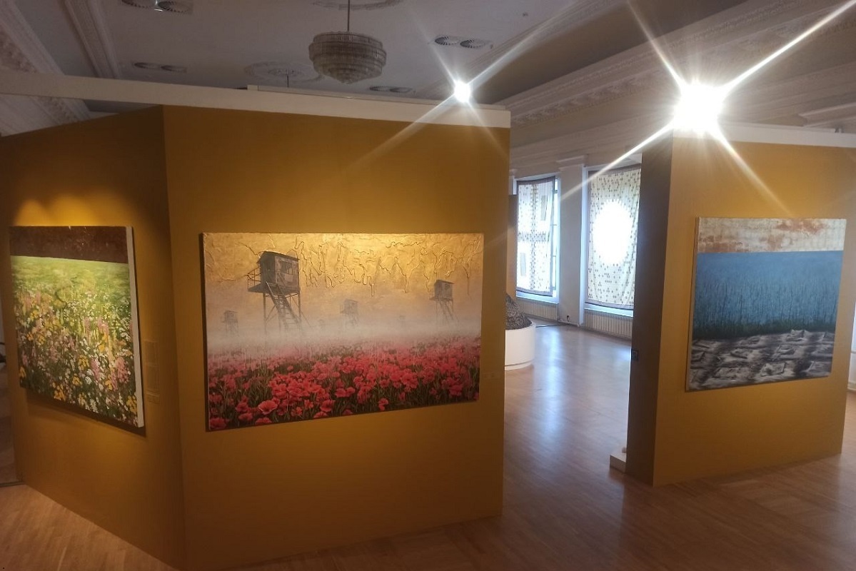    Пчёлы на выставке – аллегория всего живого на планете