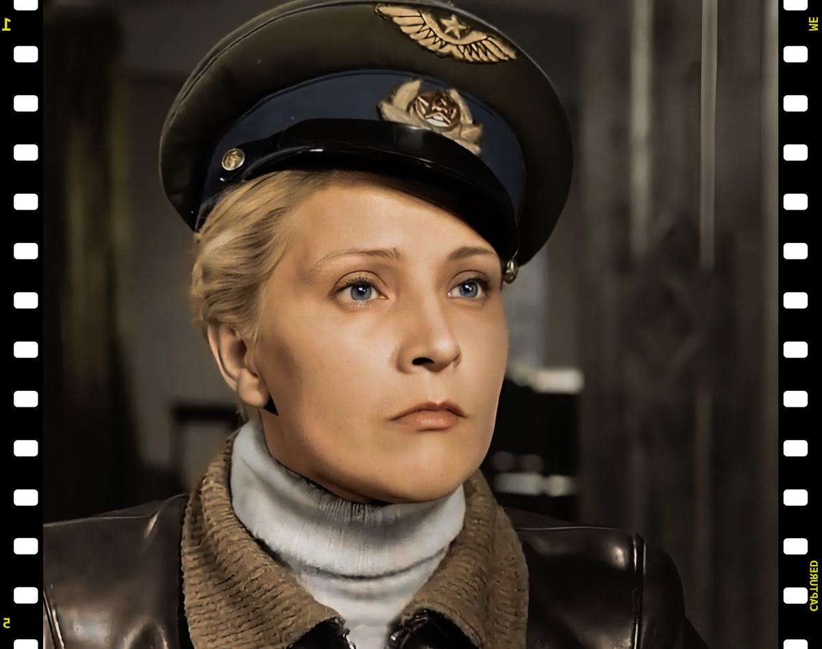 Людмила Глазова в фильме "Небесный тихоход"