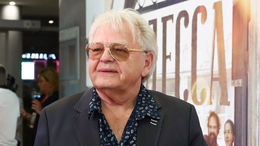 Юрий Антонов