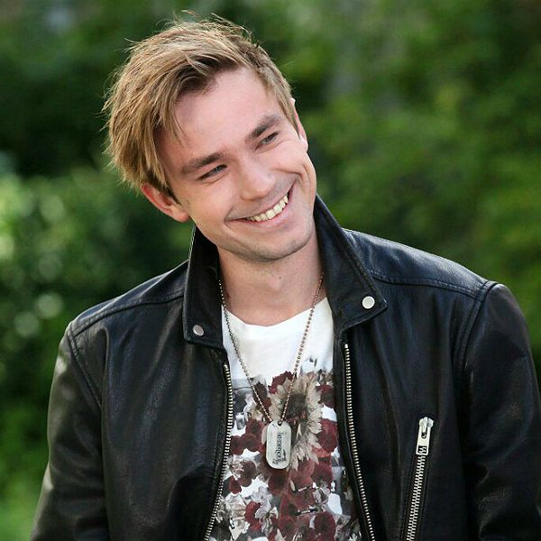 Гриша. Нет, Петров сыграл его неплохо, проблема в том, что от такого "сотрудника" надо держаться подальше...