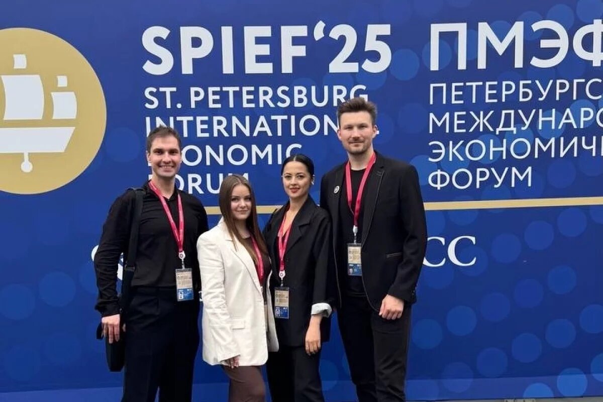    Молодые предприниматели из Псковской области посетили ПМЭФ-2025