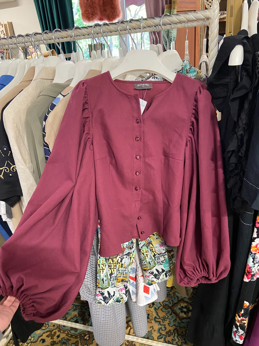 Гоголь — комиссионный бутик в самом центре Астрахани