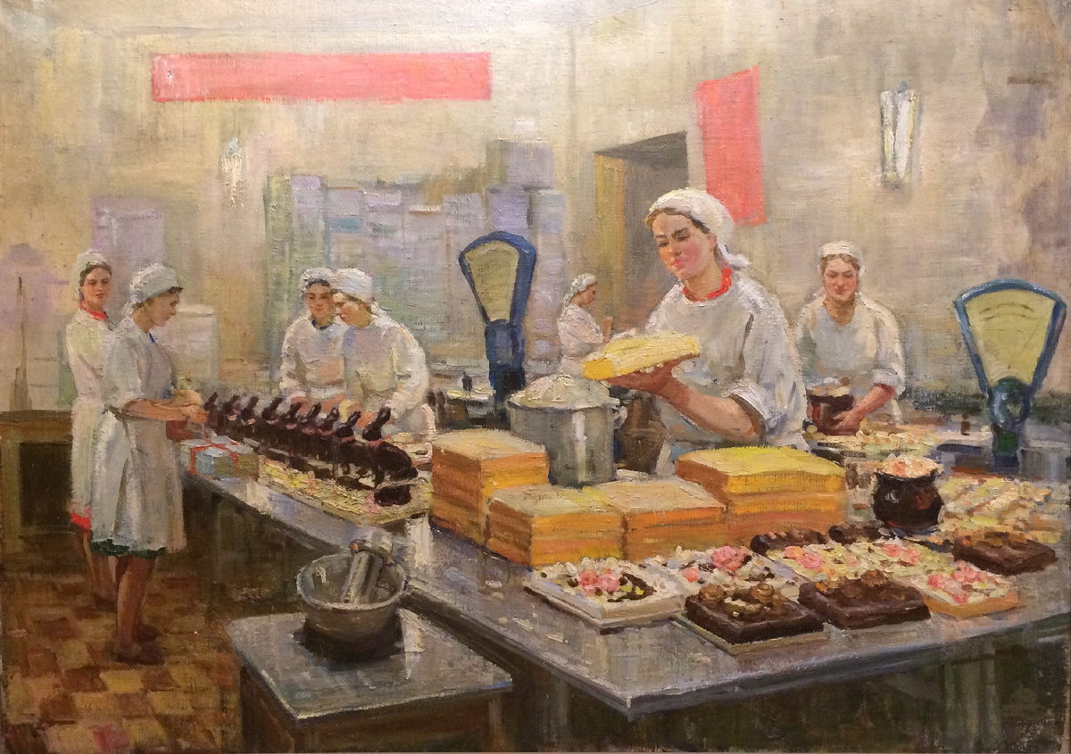 Нора Александр. «На фабрике Большевик». 1957г Холст, масло. 70x98 см. Частное собрание. В том году на фабрике запустили производство нового торта по собственному рецепту, и это был легендарный миндальный «Идеал»! 