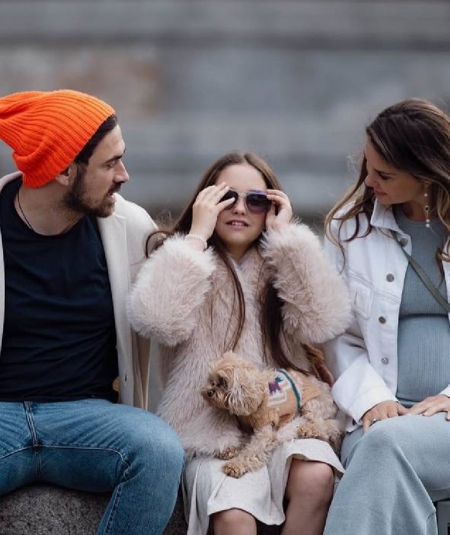 Петр Дранга, Агата Муцениеце с дочерью Мией / Фото: соц. сети