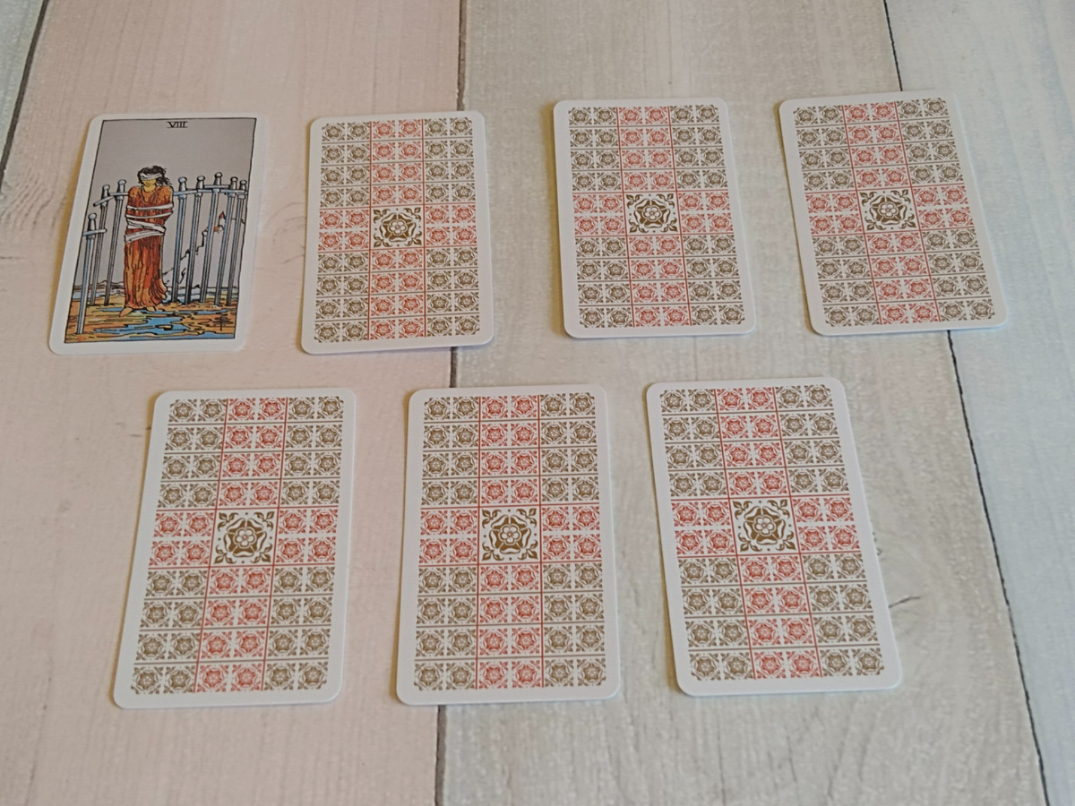 Фото автора канала - Алиса в стране чудес 