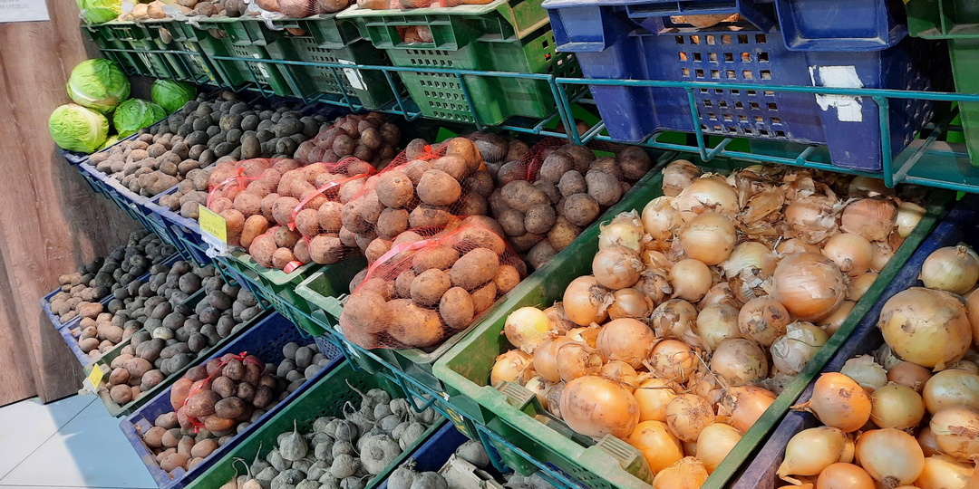 В супермаркетах могут появиться радиоактивные продукты из-за ударов по ядерным объектам