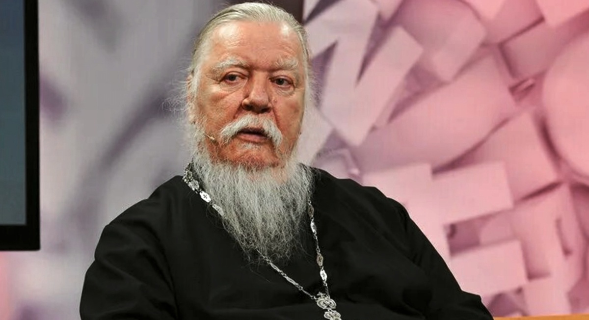 Димитрий Смирнов (07.03.1951 — 21.10.2020 гг.) — протоиерей, церковный и общественный деятель.