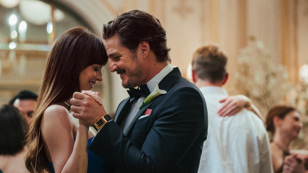 Дакота Джонсон и Педро Паскаль