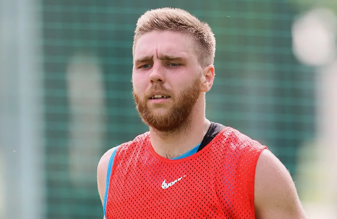 На Ивана Сергеева этим летом большой спрос. Фото: соцсети