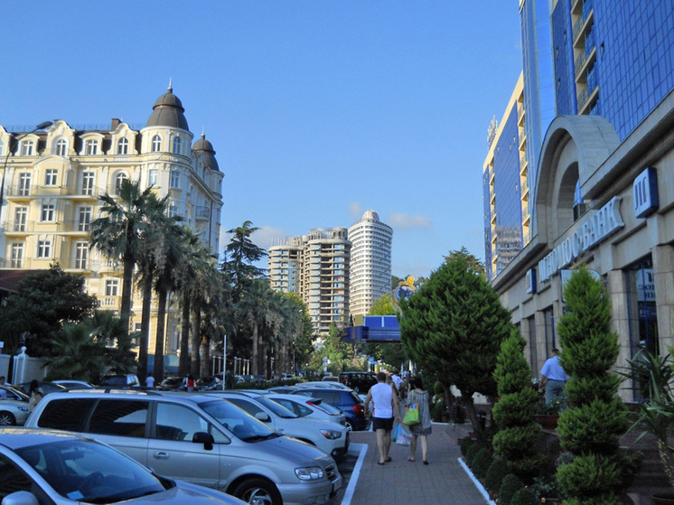     Цены в Сочи — «кусачи» очень. / ru.wikipedia.org