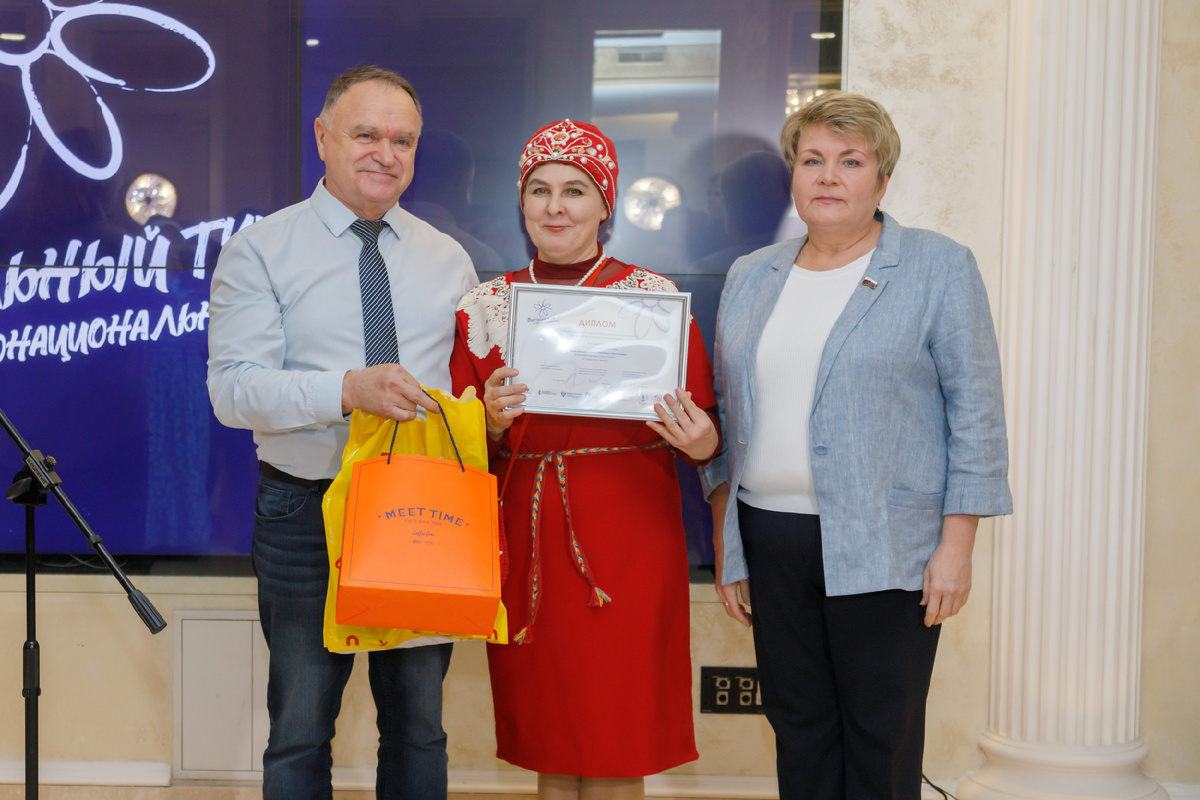 Церемония награждения III Всероссийского конкурса этнокультурных выставочных проектов «Виртуальный тур по многонациональной России» в Общественной палате РФ, ноябрь 2024 г.