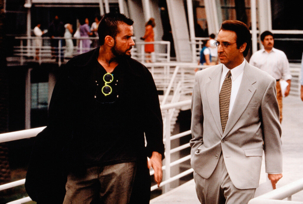 Кадр из фильма «Прибытие» (1996)