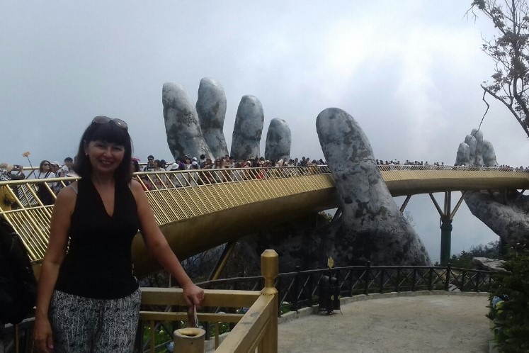 Вьетнам, Золотой мост в Бана Хиллс