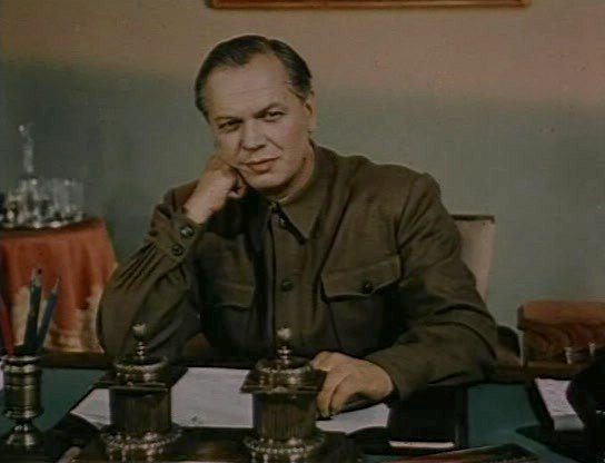 Кадр из фильма "Далеко от Москвы" взят для иллюстрации из Яндекс Картинки.