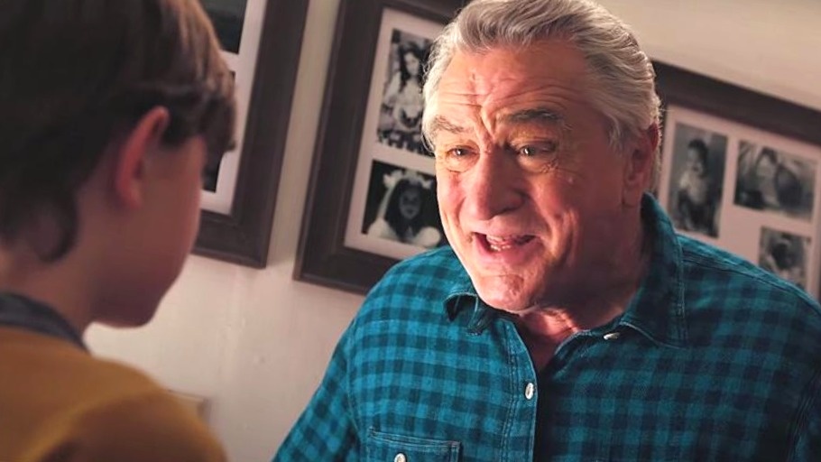 кадр из фильма "Дедушка нелегкого поведения"