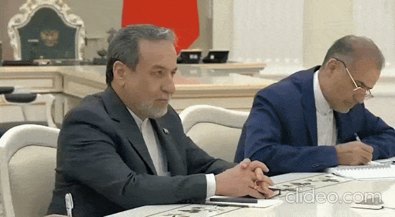 Владимир Путин принял в Кремле главу МИД Ирана Аббаса Арагчи. Видео: ТГ-канал Kremlin.ru