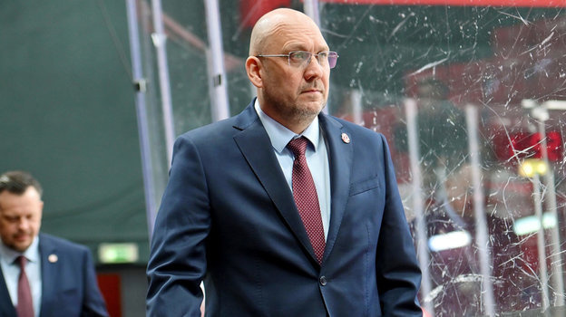    Главный тренер «Витязя» Павел Десятков.ХК «Витязь»