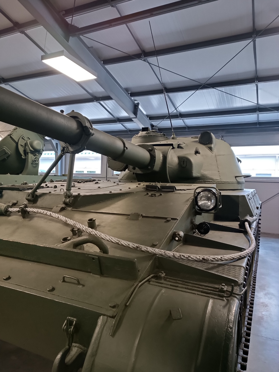 Современный танк Т - 80