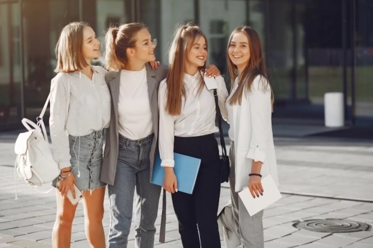    Более 15 тысяч белгородских подростков трудоустроены летом