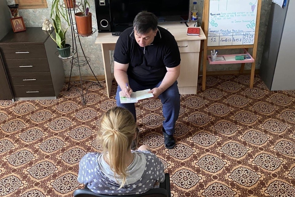    Мужчина выучился на психолога, чтобы профессионально помогать зависимым. Личный архив героя публикации