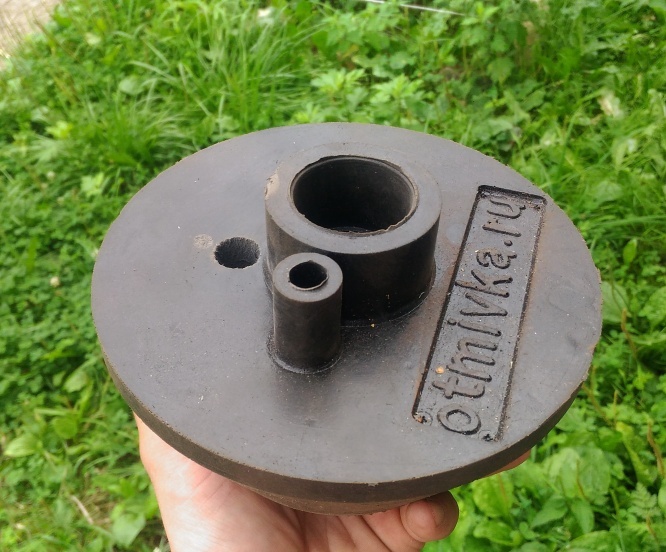 Просверенный резиновый скважинный оголовок ОС-У