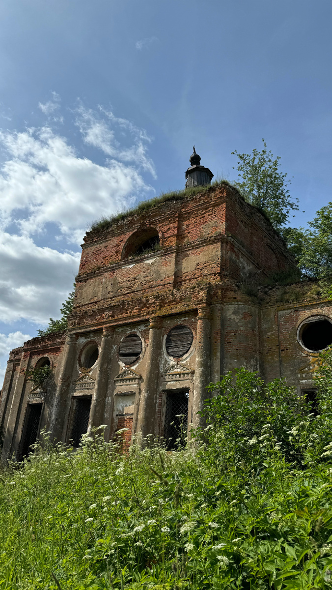 Здание церкви